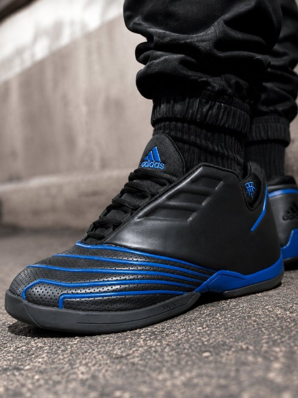 NIB Adidas T-Mac 2 Restomod Black Blue Basketball Sneakers - Men’s Size 7.5